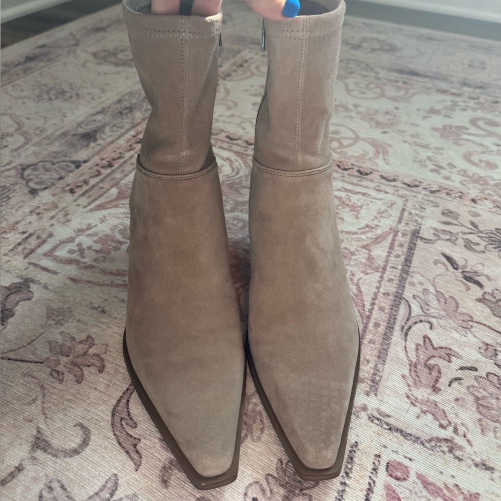 Steve Madden Stasia Taupe Ankle Booties